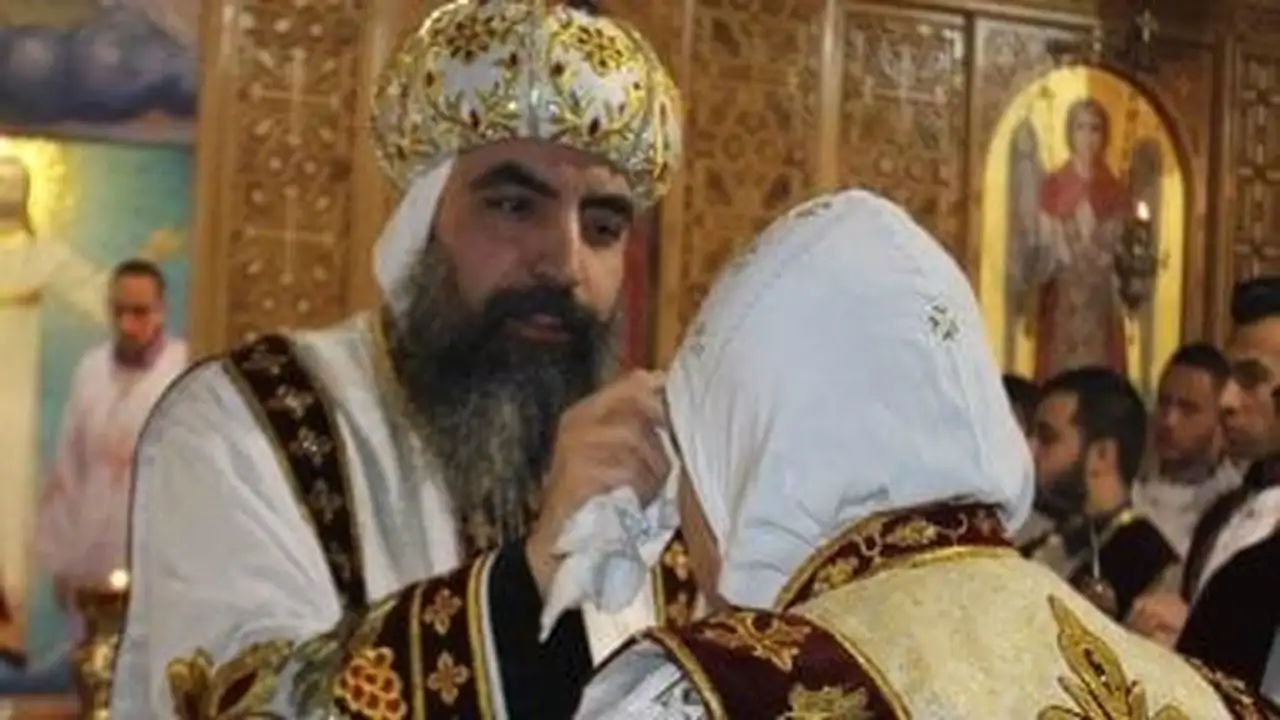 أسقف فرنسا يؤكد لوكالة أنباء الشرق الأوسط أن مصر نموذج للوحدة الوطنية